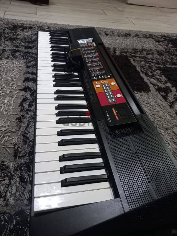 Yamaha psr f51 2