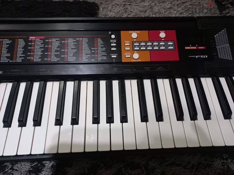 Yamaha psr f51 3