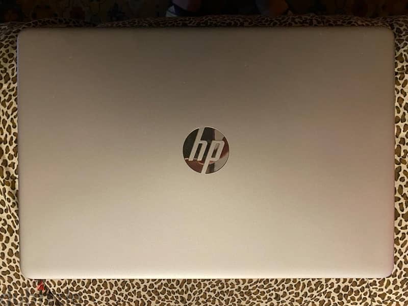 HP Laptop 15-dy2073dx 1