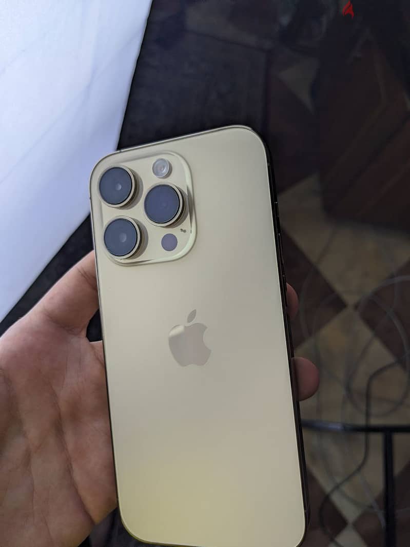 iPhone 14 Pro بدون خدش 2