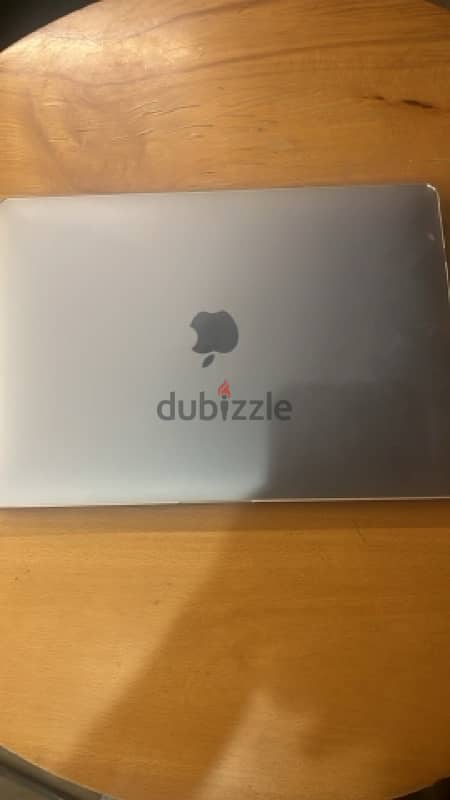 Macbook pro2 M2 2022 8/256 44 CC 2