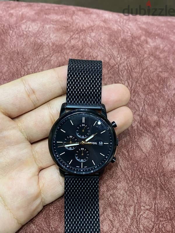 “Elegant Fossil Chronograph Watch – Sleek Design, Perfect Condition!” 1