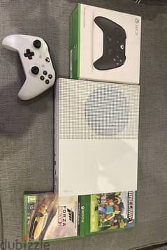 new xbox one s for sale (used only once) 0