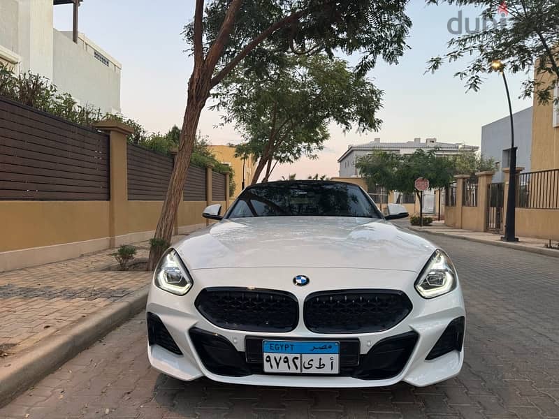 bmw z4 2022 good conditions 15,000 k. m 1