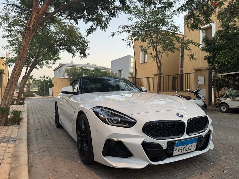 bmw z4 2022 good conditions 15,000 k. m 2