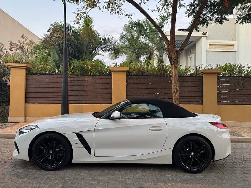 bmw z4 2022 good conditions 15,000 k. m 11