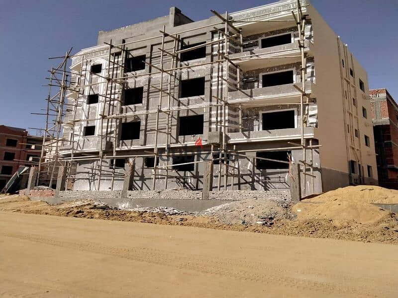 Distinctive apartment semi-finished, in New Narges 0