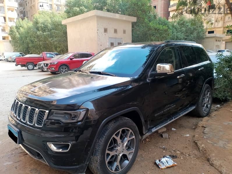 Jeep Grand Cherokee 2022 3