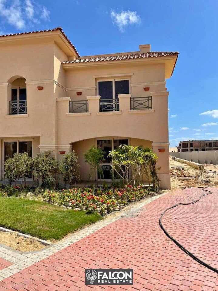 Chalet for sale 150 m fully finished directly on the sea in installments in La Vista 6 Ain Sokhna 20