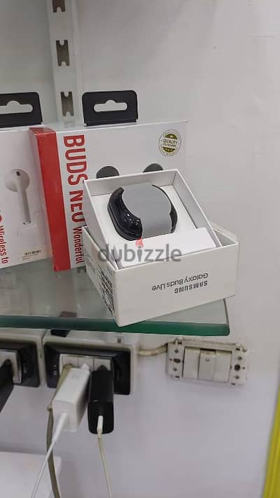 Samsung Galaxy buds live