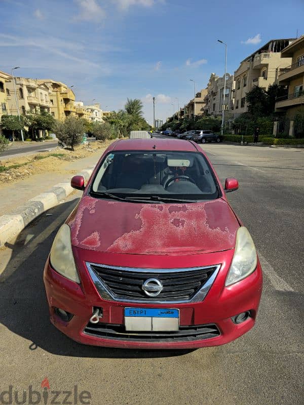 Nissan Sunny 2015 فبريكا برة و جوة حالة ممتازة 0