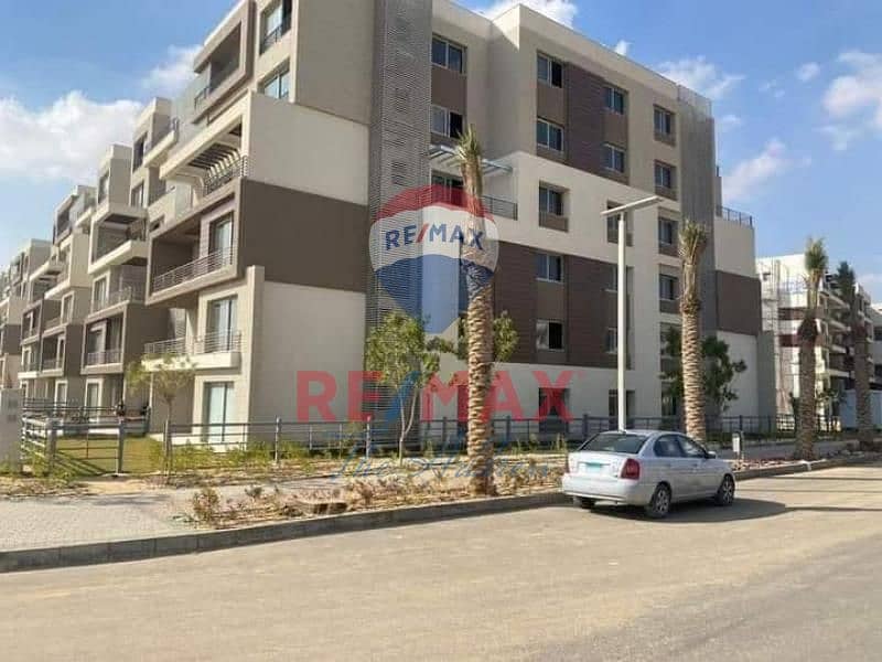 Apartment 205m Very Prime Location in Capital Gardens Palm Hills 6