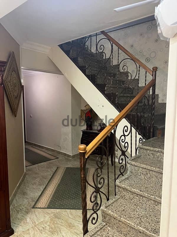 دوبلكس للبيع ٣٥٠ متر من المالك جنوب الاكاديميه / duplex for sale 8