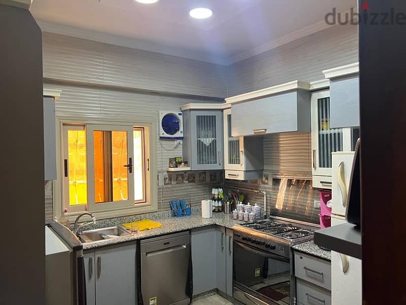 دوبلكس للبيع ٣٥٠ متر من المالك جنوب الاكاديميه / duplex for sale 17