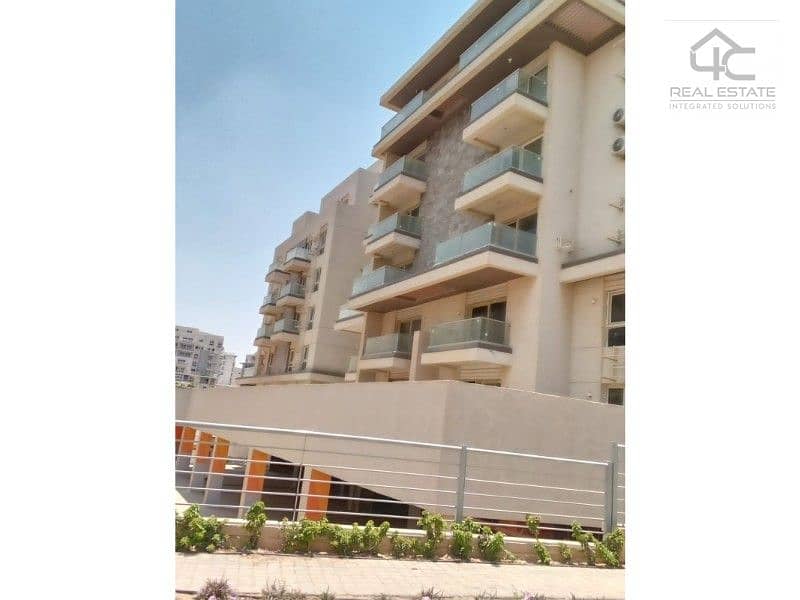 I Villa Garden 235 sqm 3 rooms immediate receipt fully finished prime location view landscape 0