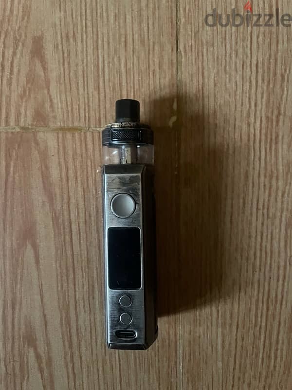 Voopoo Drag S with its original box and with no scratches like new. 4