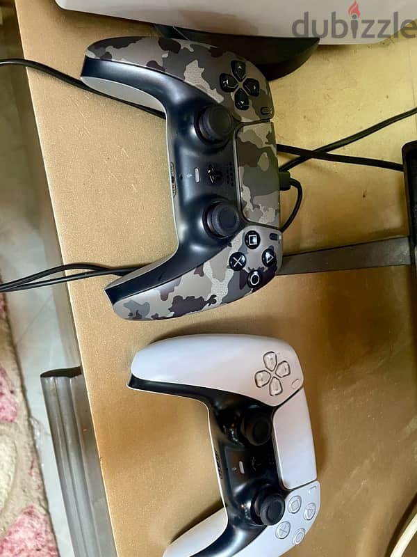 ps5 with 2 joysticks 3