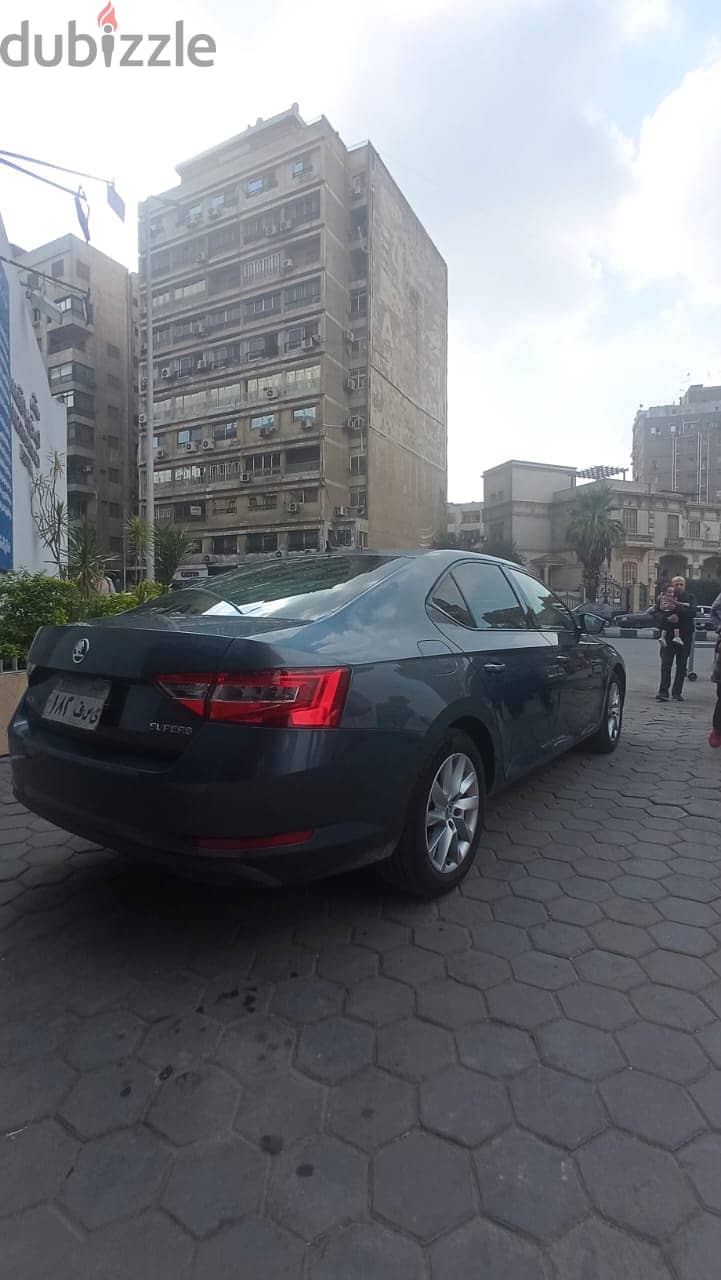 Skoda Superb 2019 6