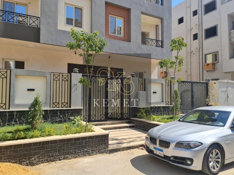 Apartment for sale, fully finished, ready to move, area of ​​190 sq. m. , prime location, second number from the club axis, in Lotus, Fifth Settlement. 1