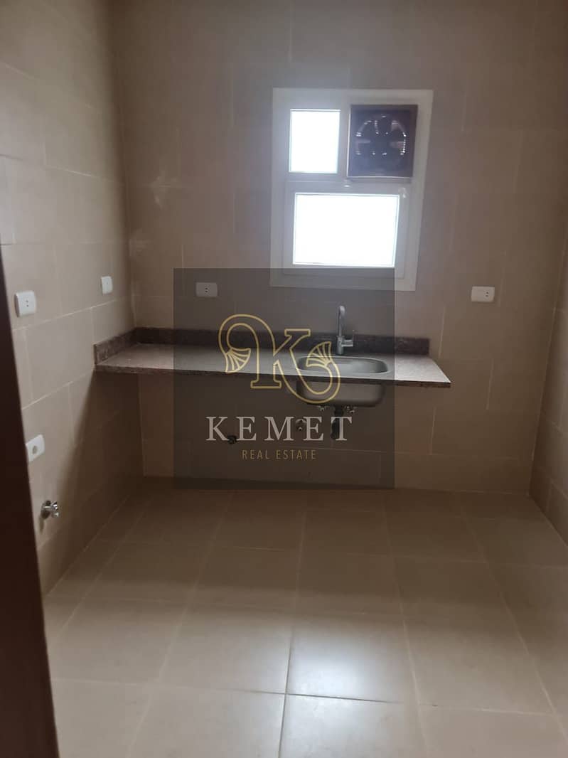 Apartment for sale, fully finished, ready to move, area of ​​190 sq. m. , prime location, second number from the club axis, in Lotus, Fifth Settlement. 7