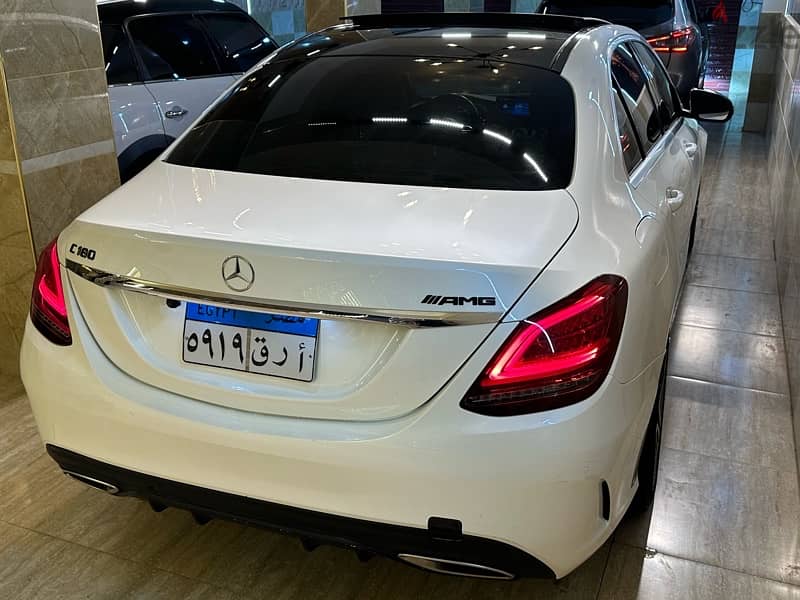 Mercedes-Benz C180 2019 18