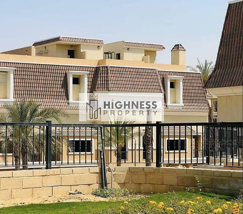 With a 38% cash discount, a 286-square-meter villa for sale, minutes from Cairo International Airport, in Sarai Compound, directly next to Rehab and M 0