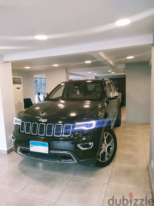 جيب جراند شيروكى 2019  grand Cherokee 3.000. km 0