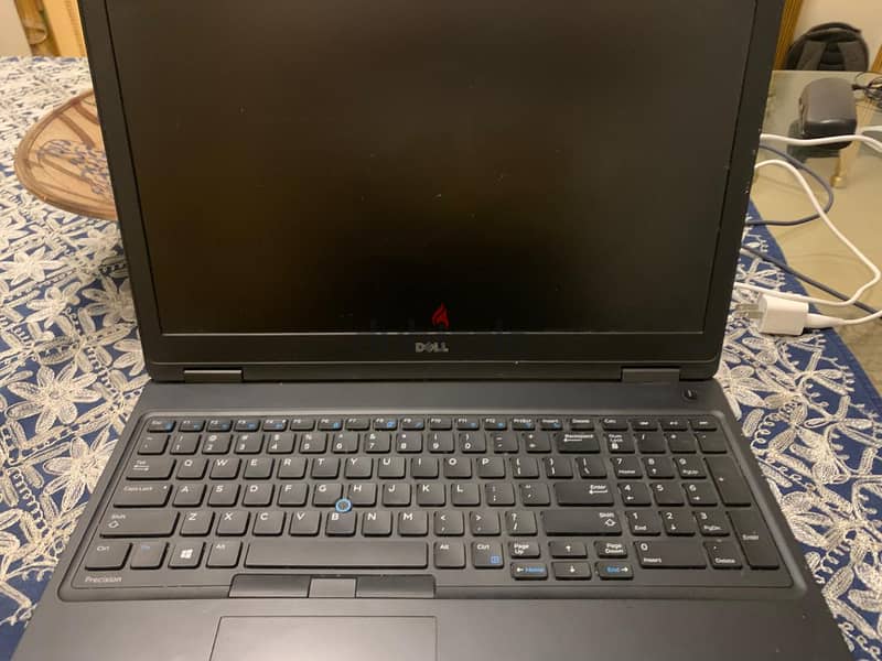 Dell Precision 3520 3