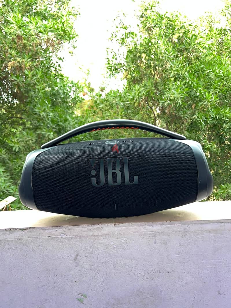 JBL Boombox 3 - سماعة بلوتوث قوية وعالية الجودة 0