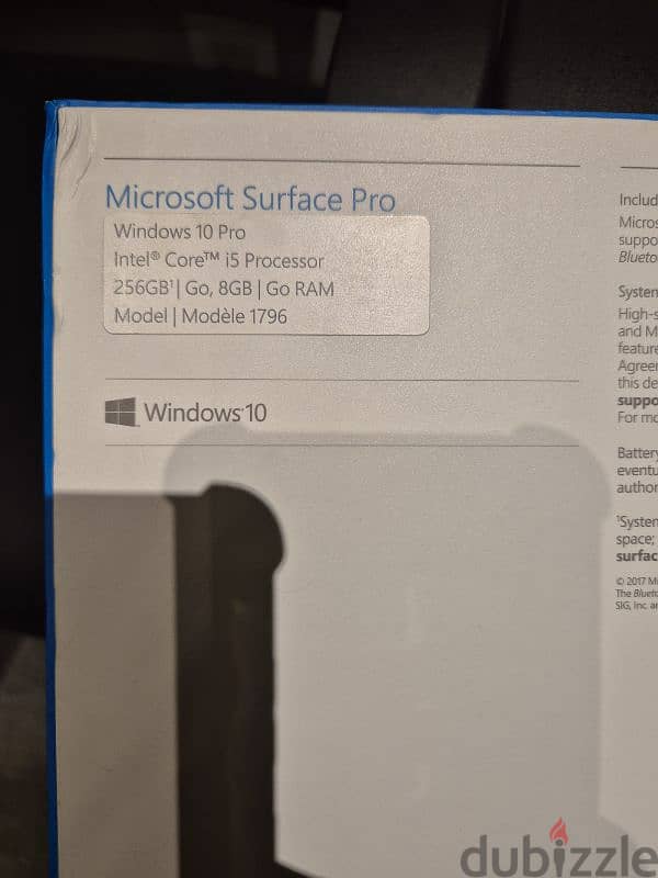 Surface pro 5, 256 gb, core i5, 8 gb ram, windows pro 10 3