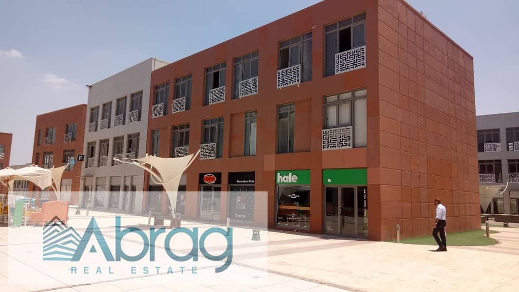 For rent 685 m administrative building, finished with air conditioners, in the Courtyard Mall, Sheikh Zayed 0