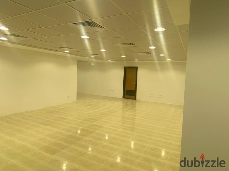 مكتب لقطة للايجار في كازان بلازا خلف مول العرب office for rent in kazan plaza behind mall of arabia 10