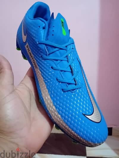 Football shoes