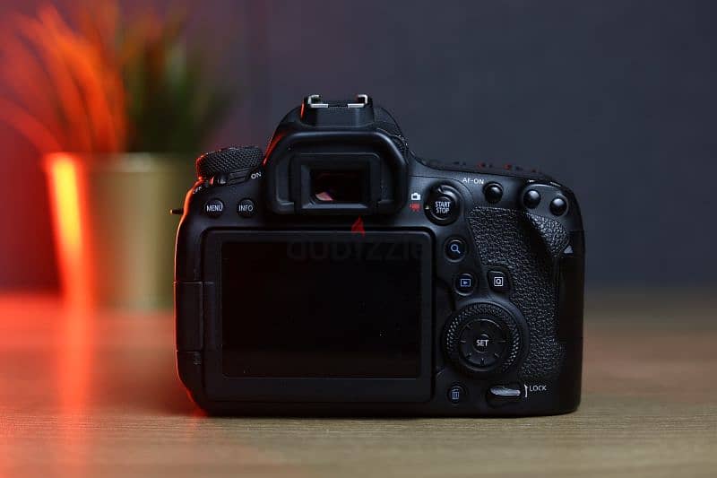 canon 6d mark ii 2