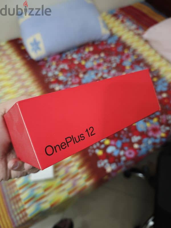 للبيع موبايل Oneplus 12 استعمال بحالة ممتازة 9