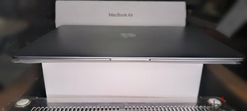 MacBook air m1 2020 + all contents + COVER + Arabic keyboard 4