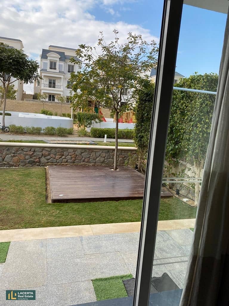 For sale, a villa, immediate delivery, a fully finished townhouse in Mountain View - October 4, next to Juhayna Square, near Mall of Arabia 3