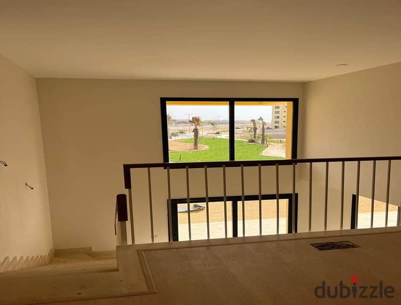 For quick sale, a townhouse, a bargain, directly on the panels, with 9-year installments, in front of Mall of Egypt 0