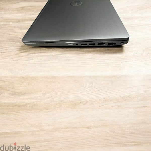 Dell Precision 3551 لابتوب i7 من الجيل العاشر فئة H 4