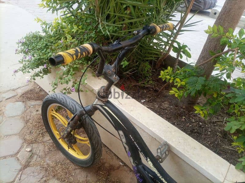 عجلة نيجر BMX بحالة ممتازة 3