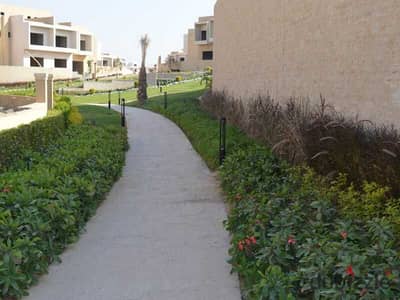 550m villa ready for housing in Sheikh Zayed in front of Nile University, 5-year installments