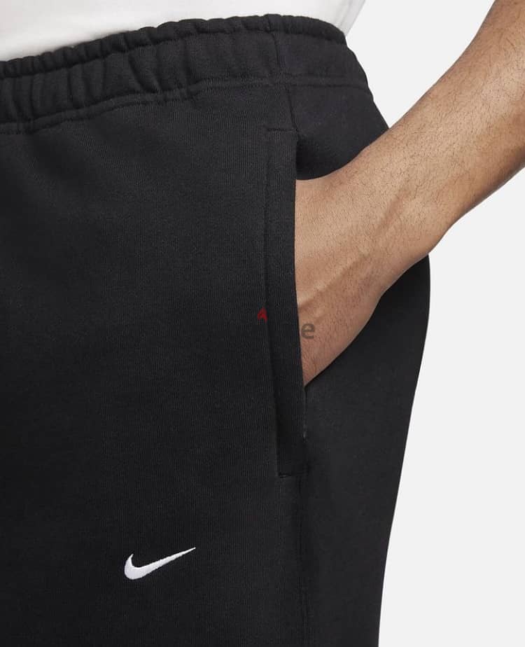 Nike black sweatpants / بنطلون نايك اسود 2