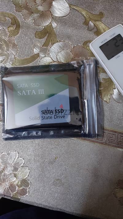 هارد 4 تيرا جديد  ssd wd green 4tb new