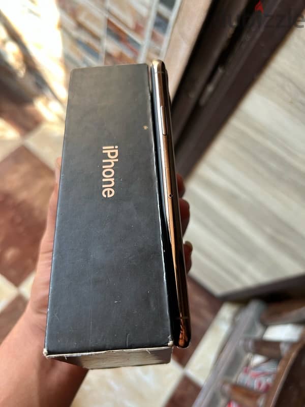 Iphone 11pro max256g ||ايفون ١١برو ماكس٢٥٦جيجا 4