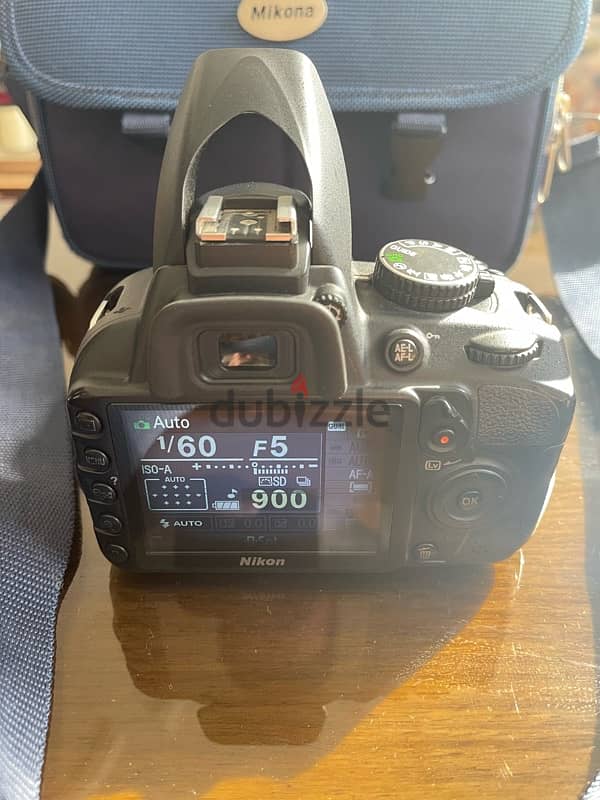 Nikon D3100 + gift (Headset GigaMax- used once) 10