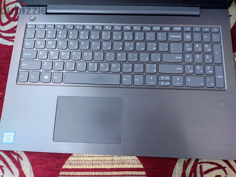 laptop Lenovo v330 1