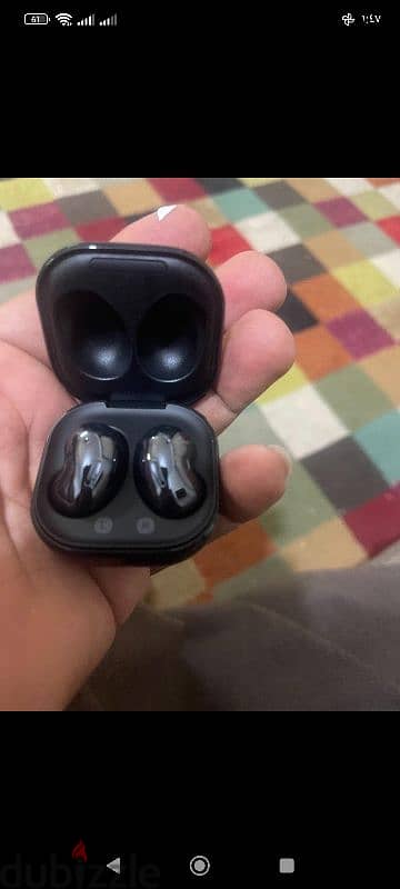 Samsung Galaxy buds live