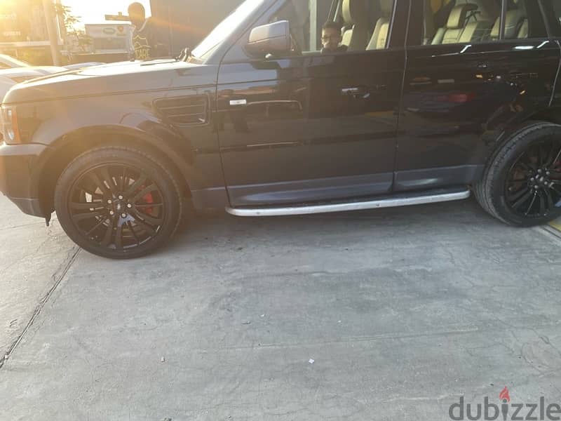 original range rover sport rims size 20 black dipping - چنوط رينج روفر 0