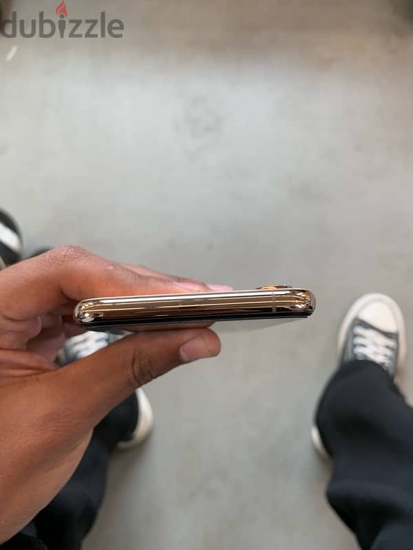 IPhone XS 3