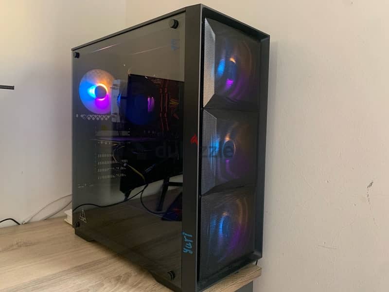 Custom built gaming pc 0